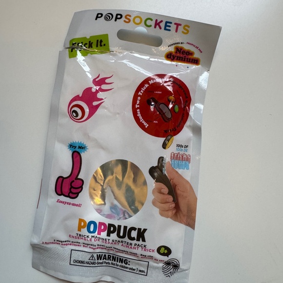 PopSocket Multicolor Fidget Keychain - Picture 3 of 4